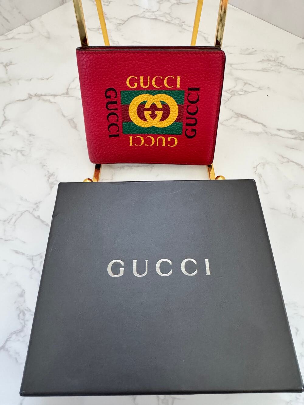 Gucci Red Logo Bifold Wallet in Red Textured Leather